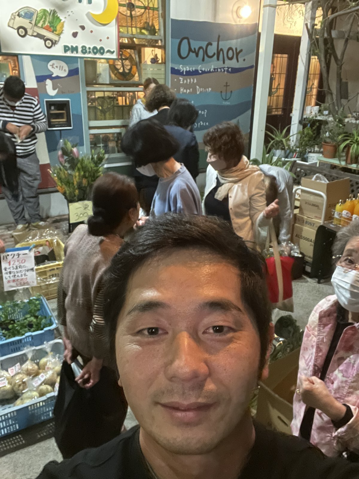 18年目を迎える夜の直売所ベジナイトの様子